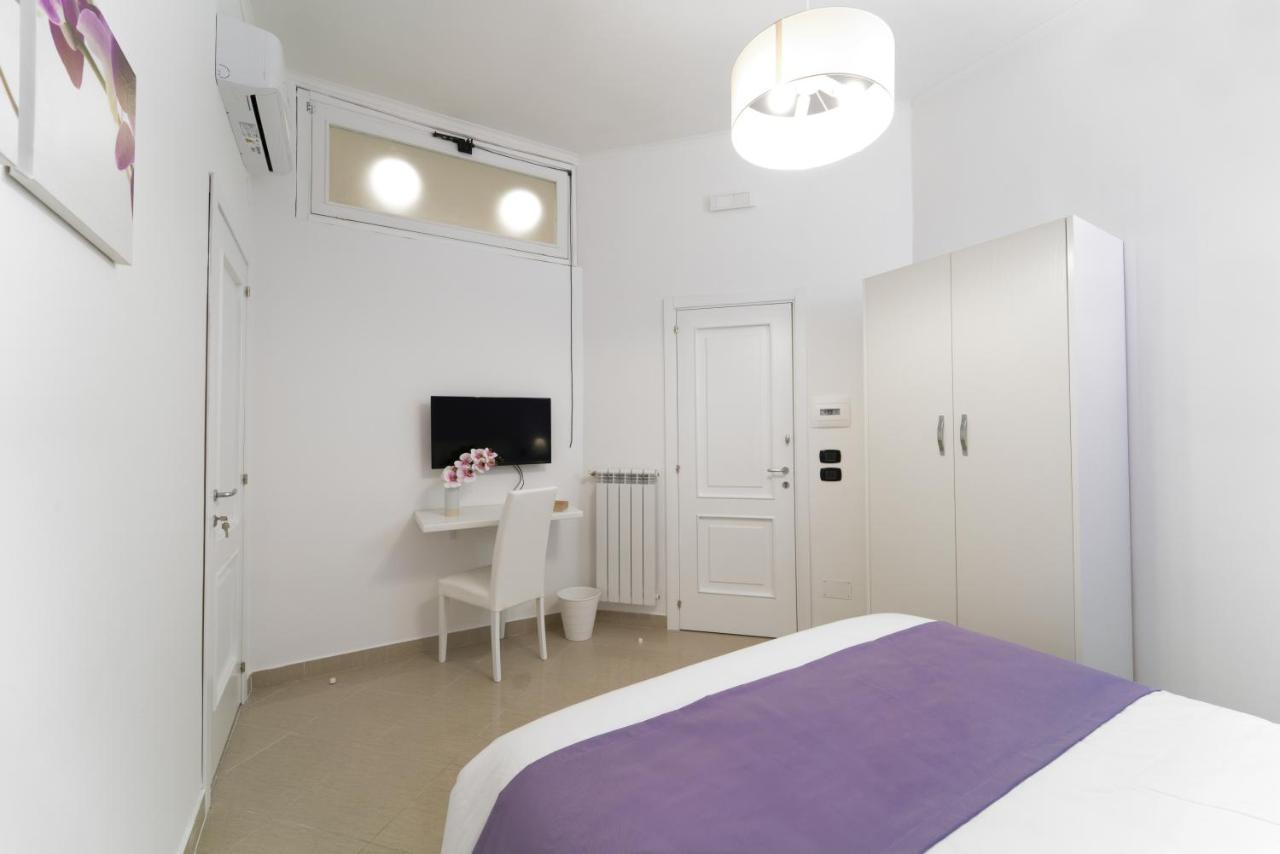 Suite & Luxury Rooms Palazzo Diomede Carafa Napoli Ngoại thất bức ảnh