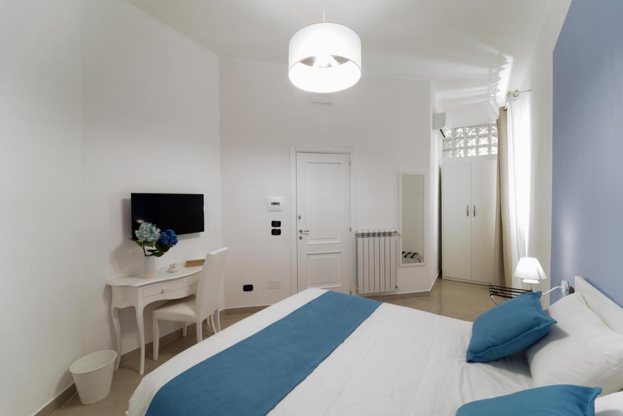 Suite & Luxury Rooms Palazzo Diomede Carafa Napoli Ngoại thất bức ảnh
