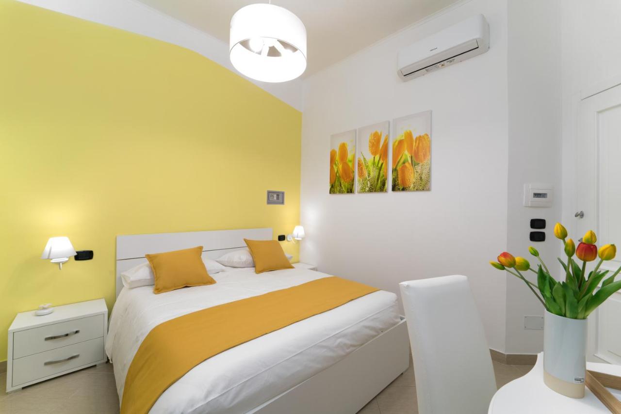 Suite & Luxury Rooms Palazzo Diomede Carafa Napoli Ngoại thất bức ảnh